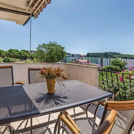 1 * Pula